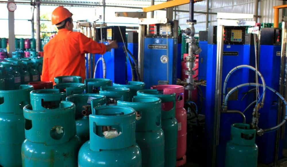 Từ 1-1-2026, giá gas bán lẻ trong nước tăng